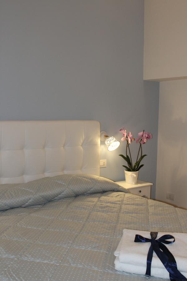 B&B Palazzo Rochira 卡斯泰拉内塔 外观 照片