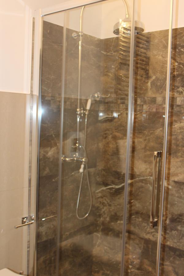 B&B Palazzo Rochira 卡斯泰拉内塔 外观 照片